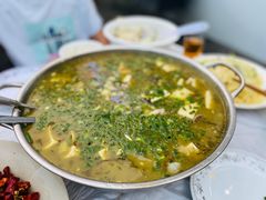 -余家庄肥肠鱼地方汤锅(银杏大道店)