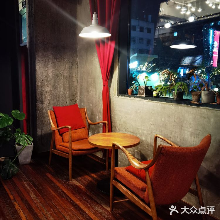 草莓🍓坚果松饼，幸福的味道[亲亲]