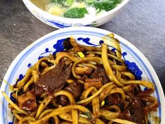-珠宝街老左杂酱面馆