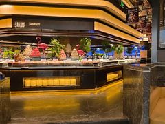 -钱小奴海鲜自助黑金店(杭州滨江龙湖店)