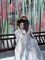 -一揽芳华汉服旗袍体验馆(拙政园店)