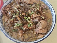 -华龙特色大骨鸡农家菜馆