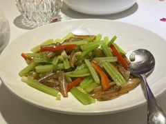 -醉辉皇上海之巅(上海中心大厦店)