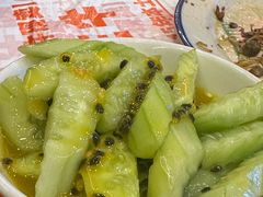 -威记烧嘢·南宁烧烤·超级生牛(绿地店)