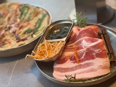-草家酱蟹炭火烤肉店(珲春南路一店)