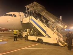-东方航空(虹桥路店)
