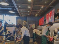 -星巴克臻选(青岛麦凯乐分店)