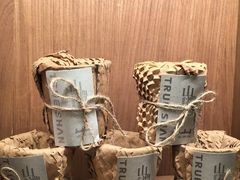 -三出山火锅(南京万象天地店)