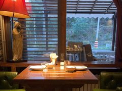 靠窗位-Local泰莲庭(虹鳟鱼店)