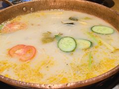 -洱火云南酸菜牛肉火锅(石景山当代商城店)