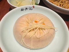 -裕兴记•蟹黄面馆(人民广场店)