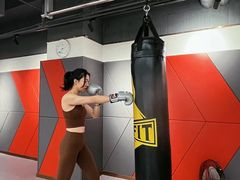 -英派斯健身旗舰店(海信国际中心馆)