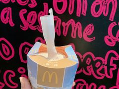 奥利奥草莓麦旋风-麦当劳(新新大道岗丰店)