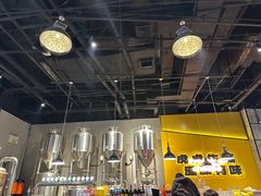 -HUZI虎滋精酿餐吧(京西大悦城店)