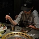 成都探店|跟着陈伟霆去吃烤肉