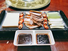 -东口码头·烧鸽子·鱼头泡饼·地方菜(金鹰悦城店)