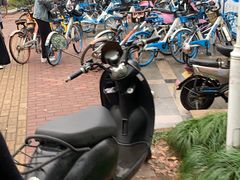 -地铁江陵路站停车场