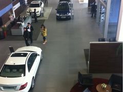 -上海星瀚奔驰4S店(红柳路店)