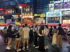 -BHC炸鸡(明洞总店)