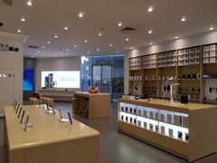 -华为授权体验店(中山公园来福士)
