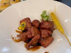 -满江红四季餐厅 · 国家五钻级酒家(新纪元大酒店店)