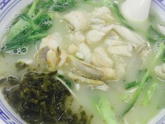 -明呈黄鱼面馆(斜土路店)