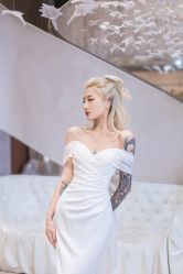 一字领-B.Bridge Couture婚纱礼服(福田店)