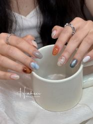 -花岐款式专研健康美甲沙龙