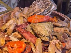 八仙锅海-喝丢一只鞋海鲜烧烤(北京街店)