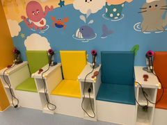 -戊辰亲子游泳俱乐部