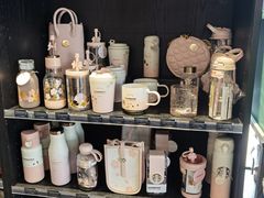 零售区-星巴克(北京惠新东街店)