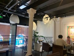 -LESCEDARS Brasserie Bistro香柏树