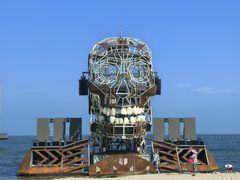 -北戴河碧螺塔海上酒吧公园