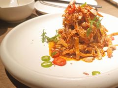 笋衣手撕鸡-小大董·烤鸭(凤凰汇店)