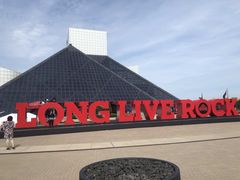 -摇滚乐名人堂博物馆