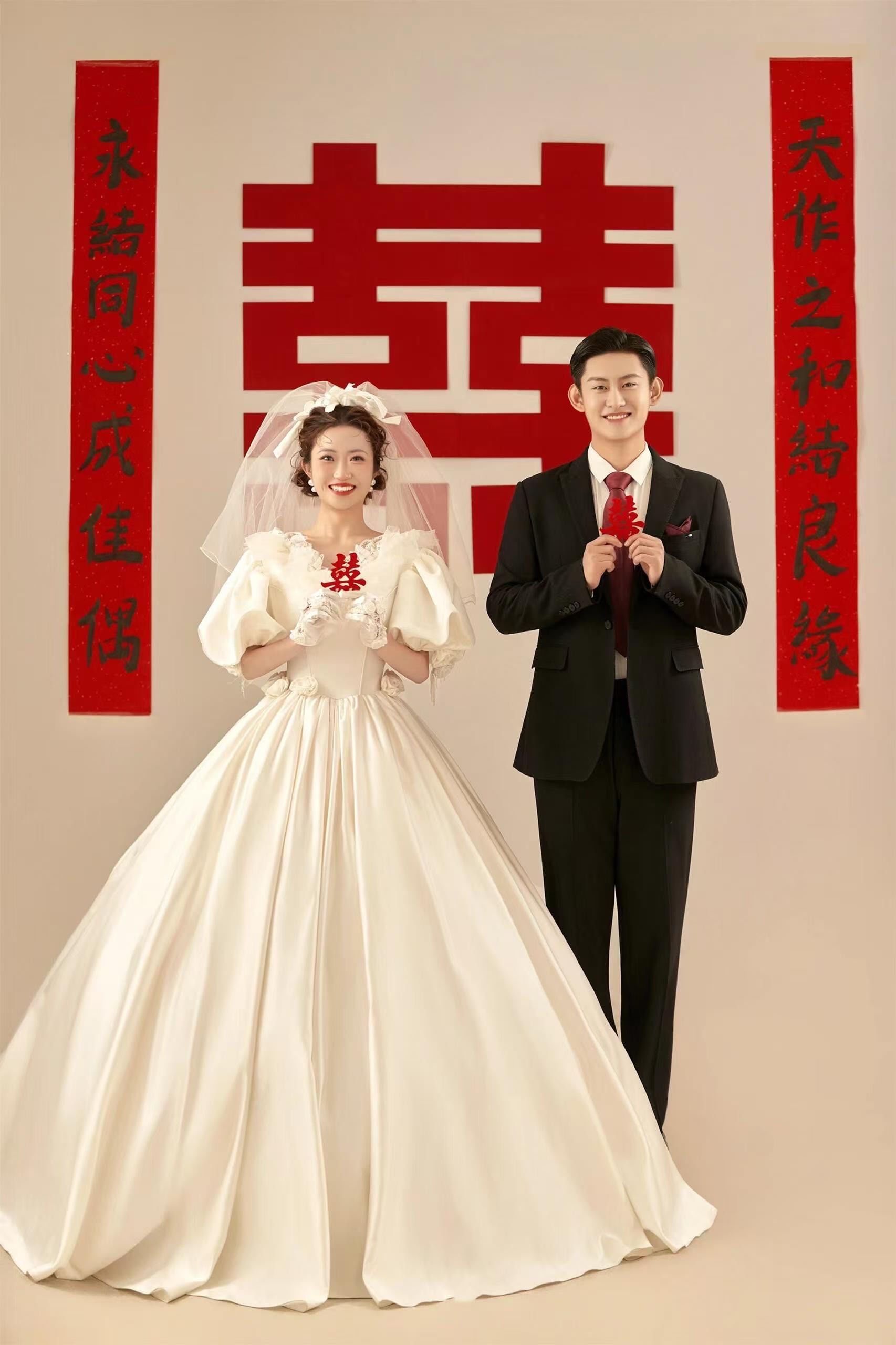 结婚一定要拍的红色背景喜嫁风