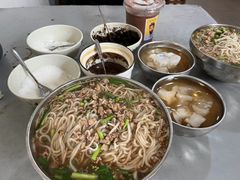 -正宗杨记普洱酸醋米线(总店)