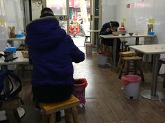 大堂-老东门糁烫面角总店