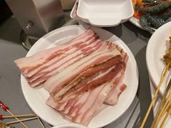 -山焱·炭火自助烤肉(周浦万达店)