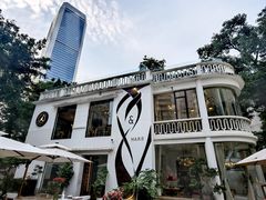-Mark&Mars Restaurant