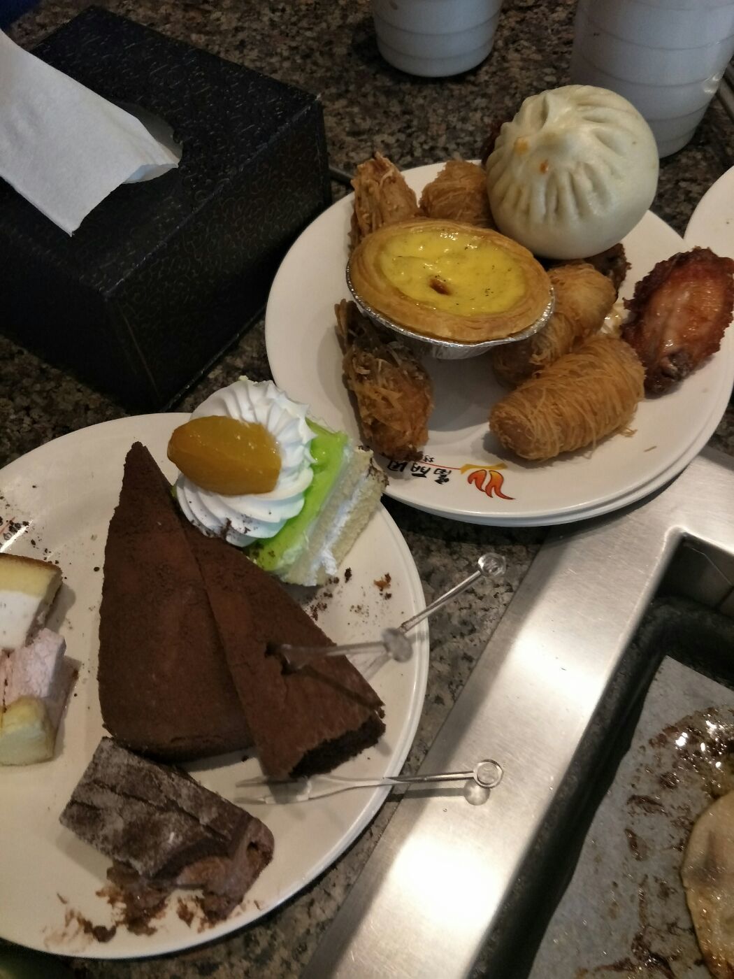 在网上搜索富丽园在自助餐里是沧州最好的