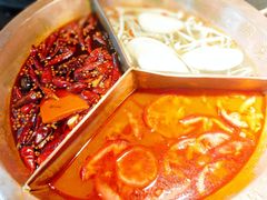 三拼锅底-锅说大脸毛肚重庆老火锅(佐阾店)