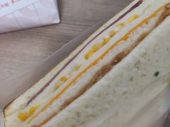 牛油多士-御蝶坊生日蛋糕KNAC(新村店)