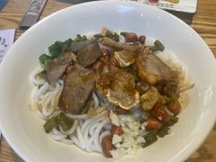 -牛八宝桂林米粉(八里庄店)