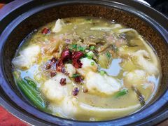 -周鱼小馆石锅酸菜鱼(活力汇店)