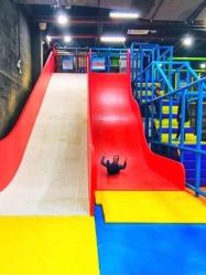 -蹦贝运动中心·蹦床·攀岩·闯关(龙岗店)
