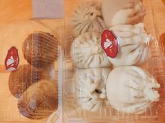 -白玉兰食品甜凤店(合生汇店)