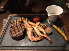 -恰餐厅及酒吧 CHAR Bar & Grill (北京丽都皇冠假日店)