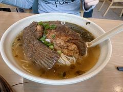 -佬钱湾仔(衣裳街店)