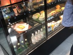 面包甜点陈列柜-星巴克(南京狮子桥店)